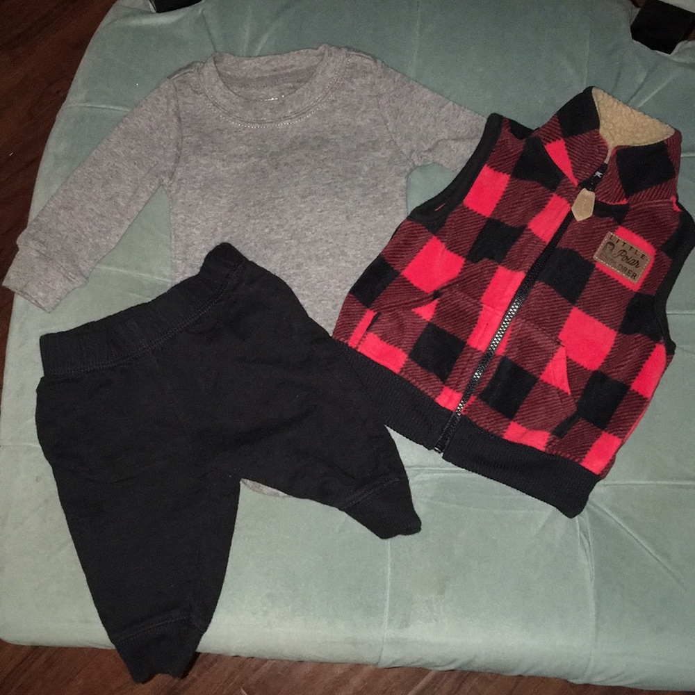 Carter’s-3 piece 3 month Winter Set. Plaid Vest.